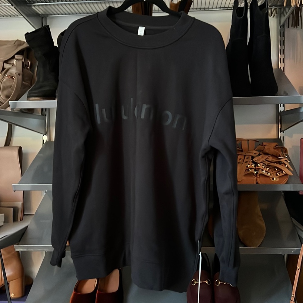 Lululemon Oversized logo crewnexk sweatshirt